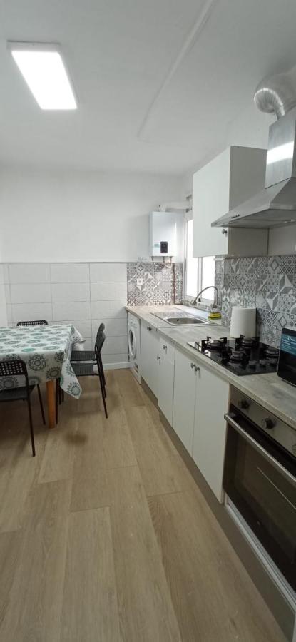 La Casona Vivienda Uso Turistico Recien Reformada En El Centro De Vilagarcia. Pontevedra Kültér fotó