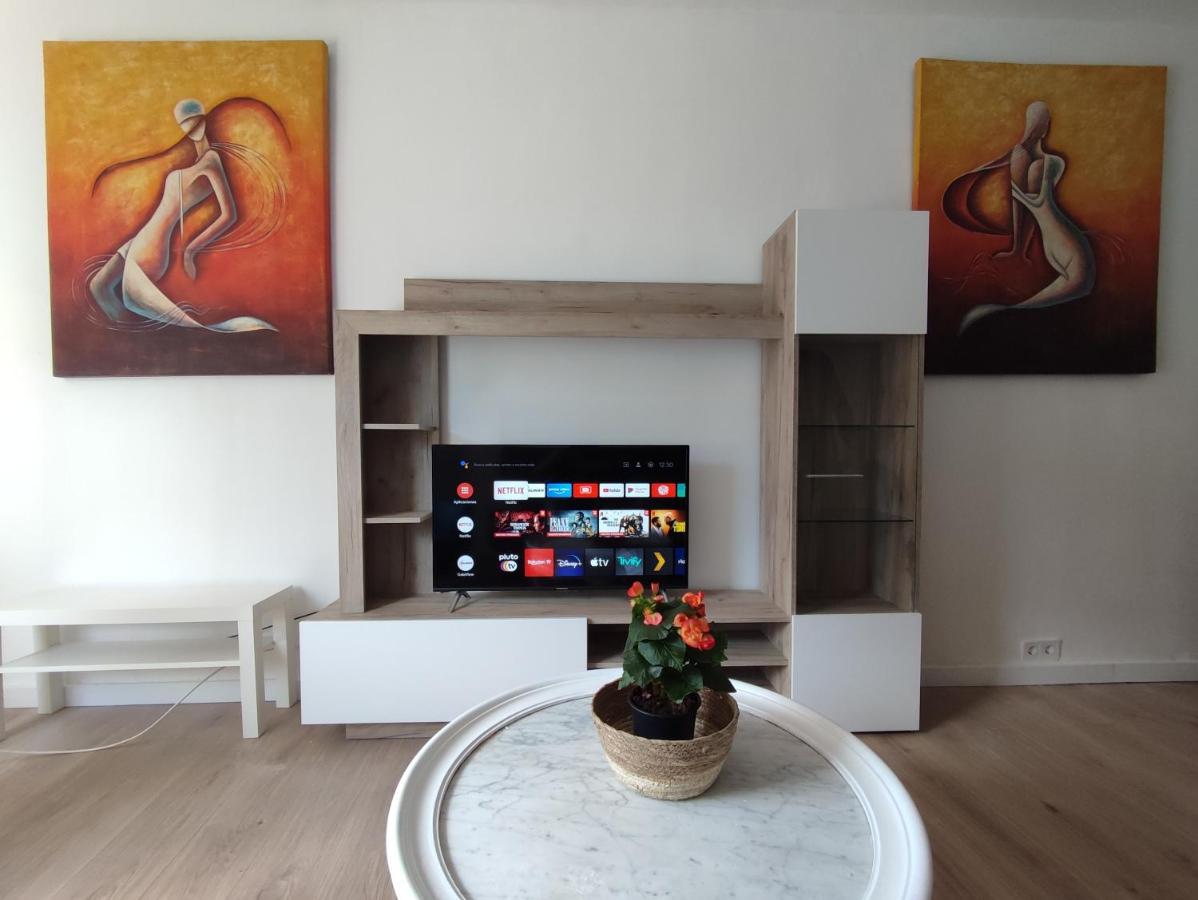 La Casona Vivienda Uso Turistico Recien Reformada En El Centro De Vilagarcia. Pontevedra Kültér fotó