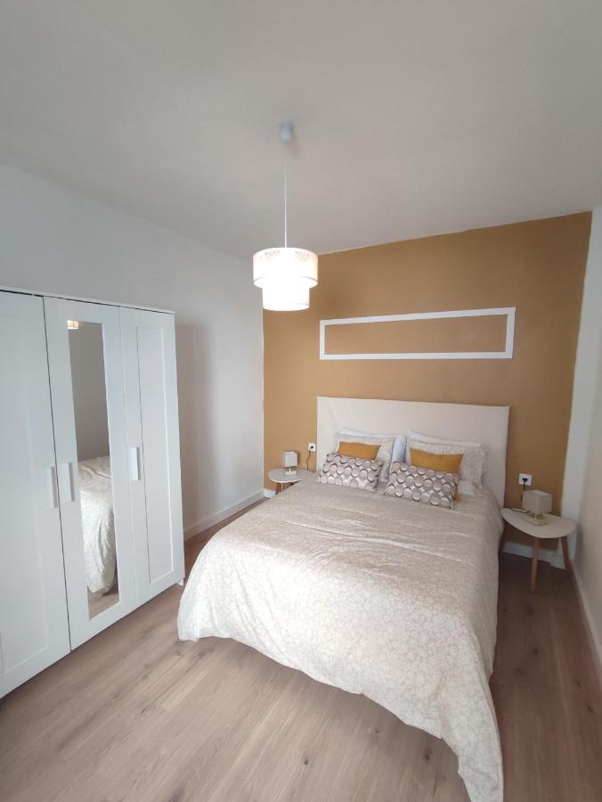 La Casona Vivienda Uso Turistico Recien Reformada En El Centro De Vilagarcia. Pontevedra Kültér fotó